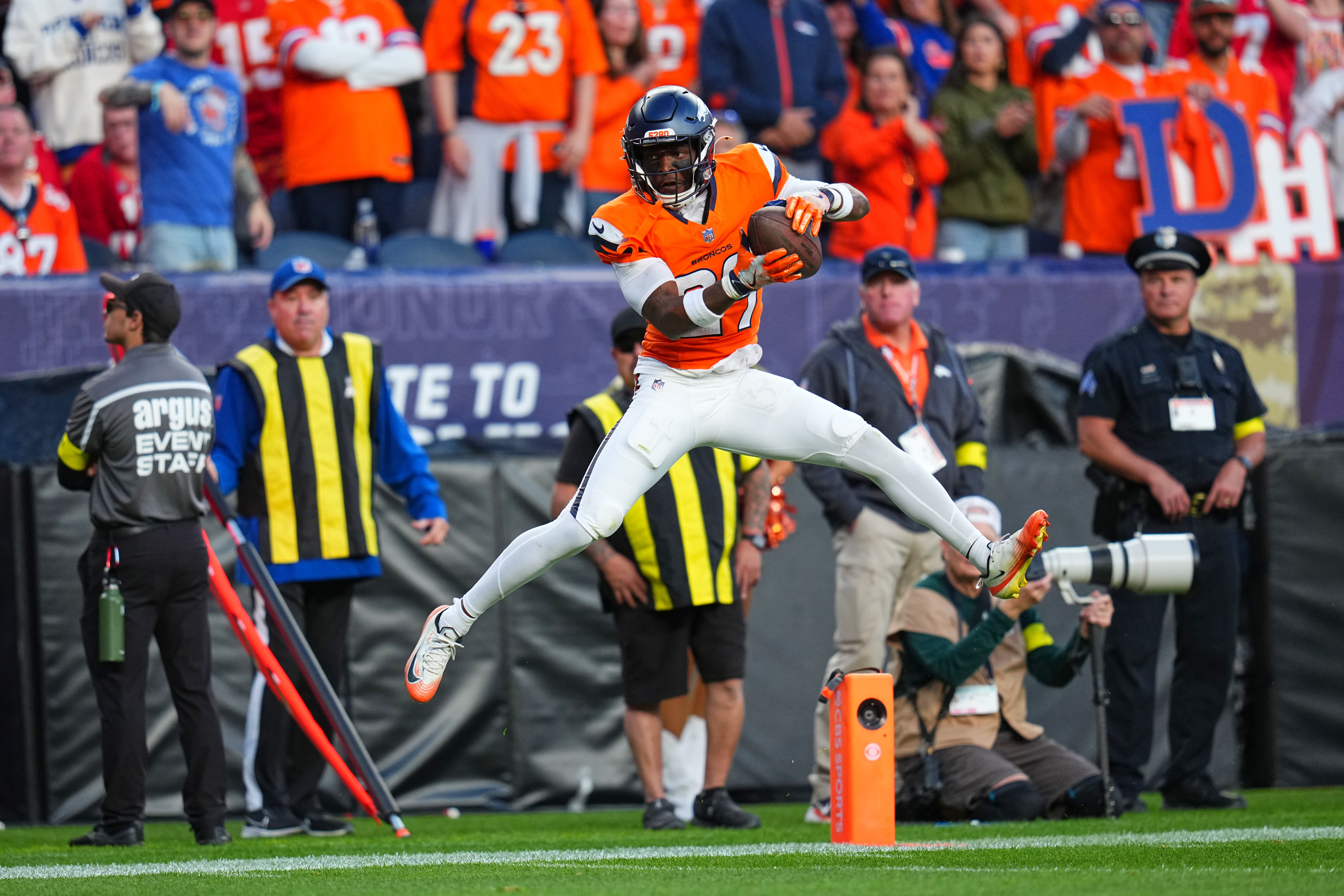 Chiefs Broncos Football