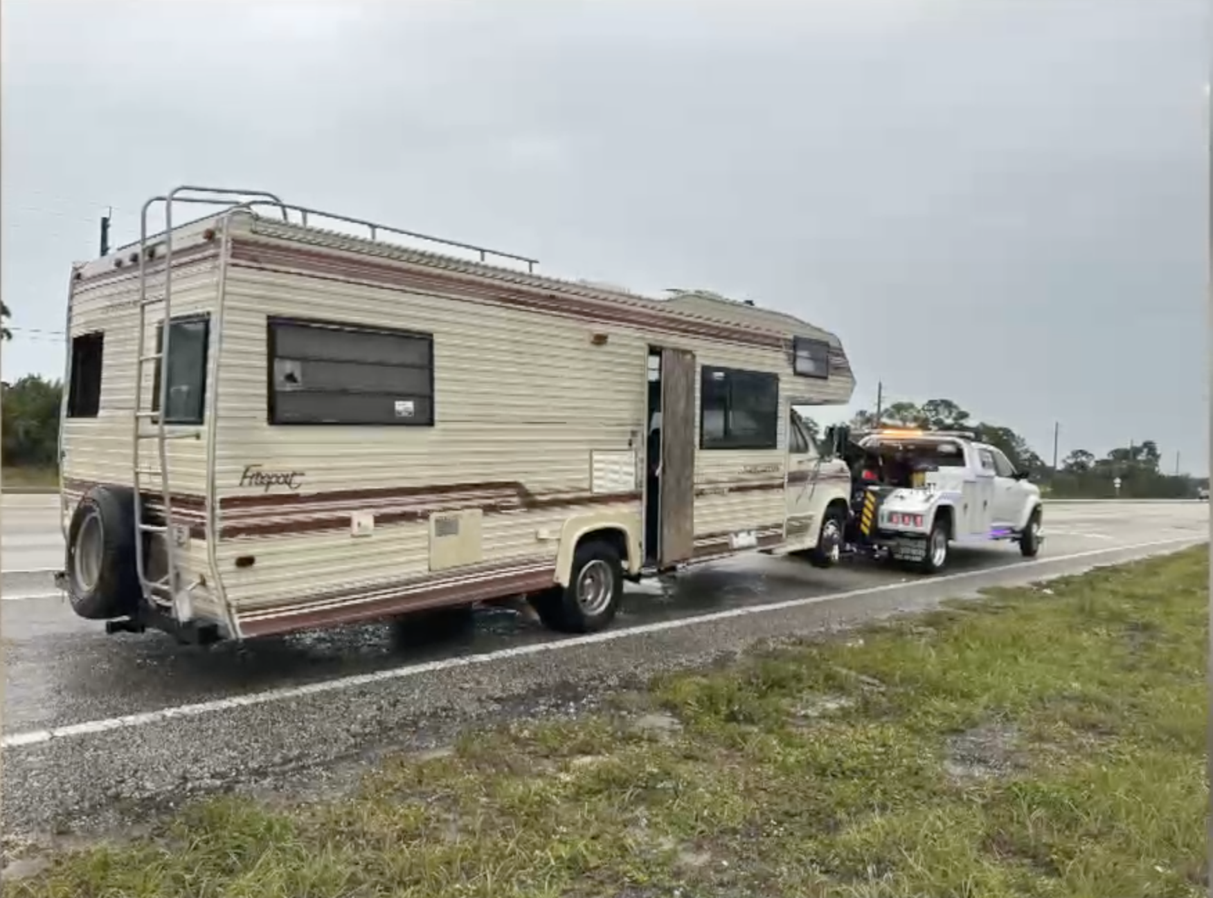 RV being towed Martin County 01182024.png