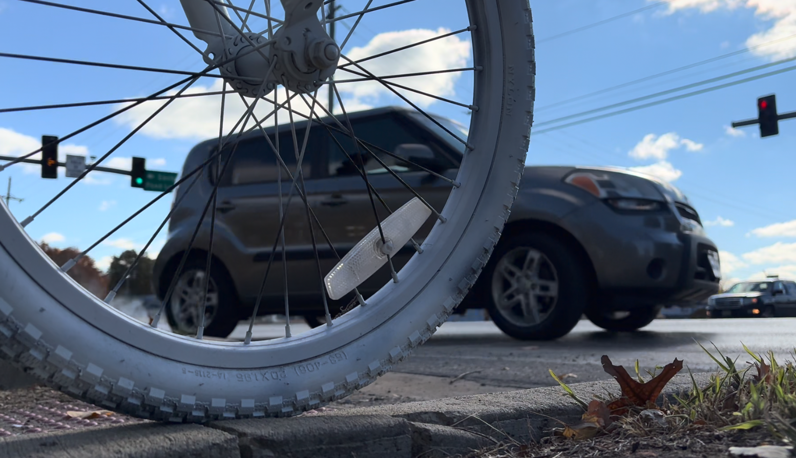 Ghost bike Hickman.png