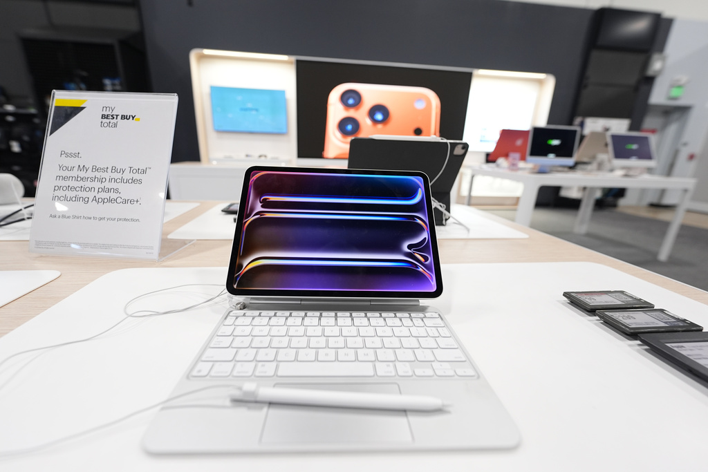 IPad Pro sits on display in a Best Buy store, Thursday, Nov. 20, 2025, in southeast Denver.