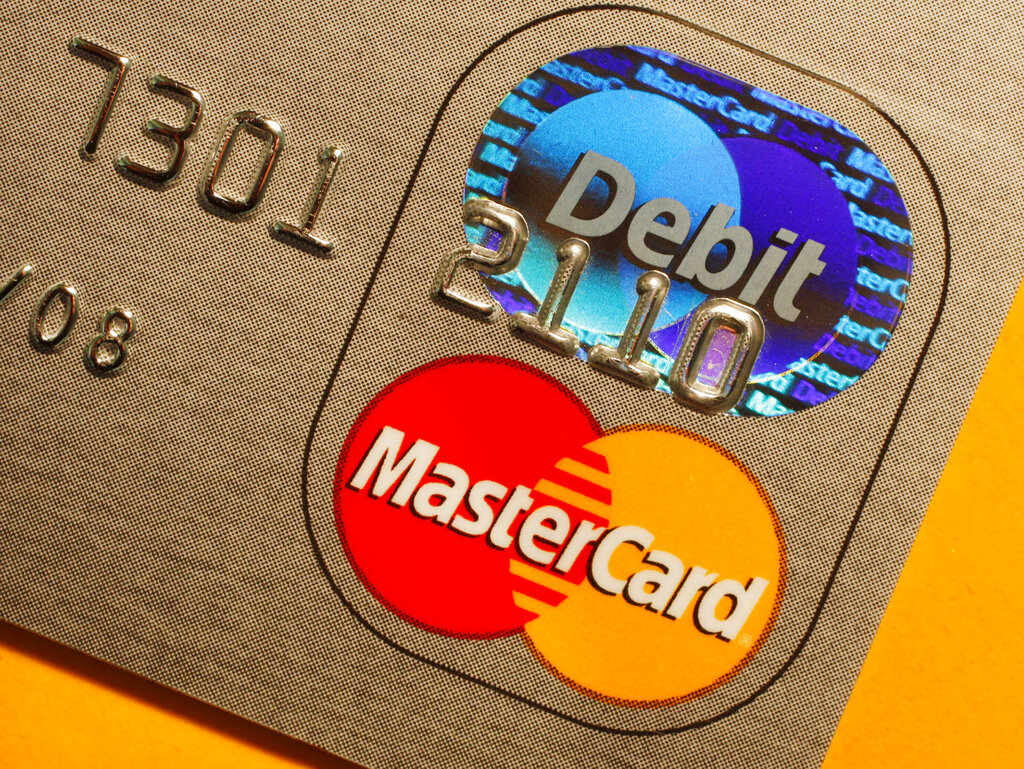 Earns MasterCard