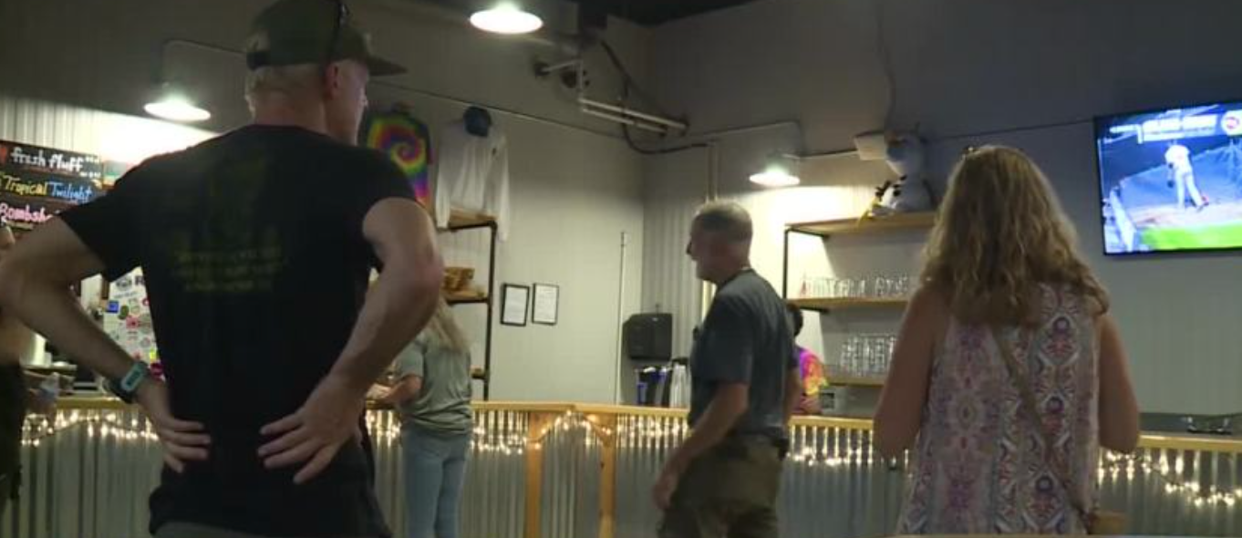 Restaurants gear up for holiday weekend without restrictions
