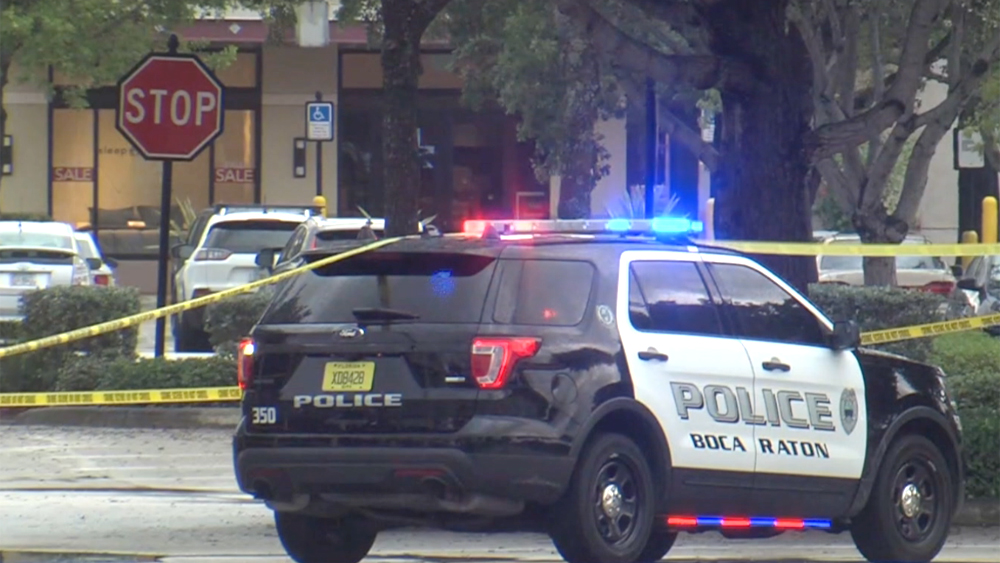 wptv-town-center-boca-panic-10-13-19.jpg