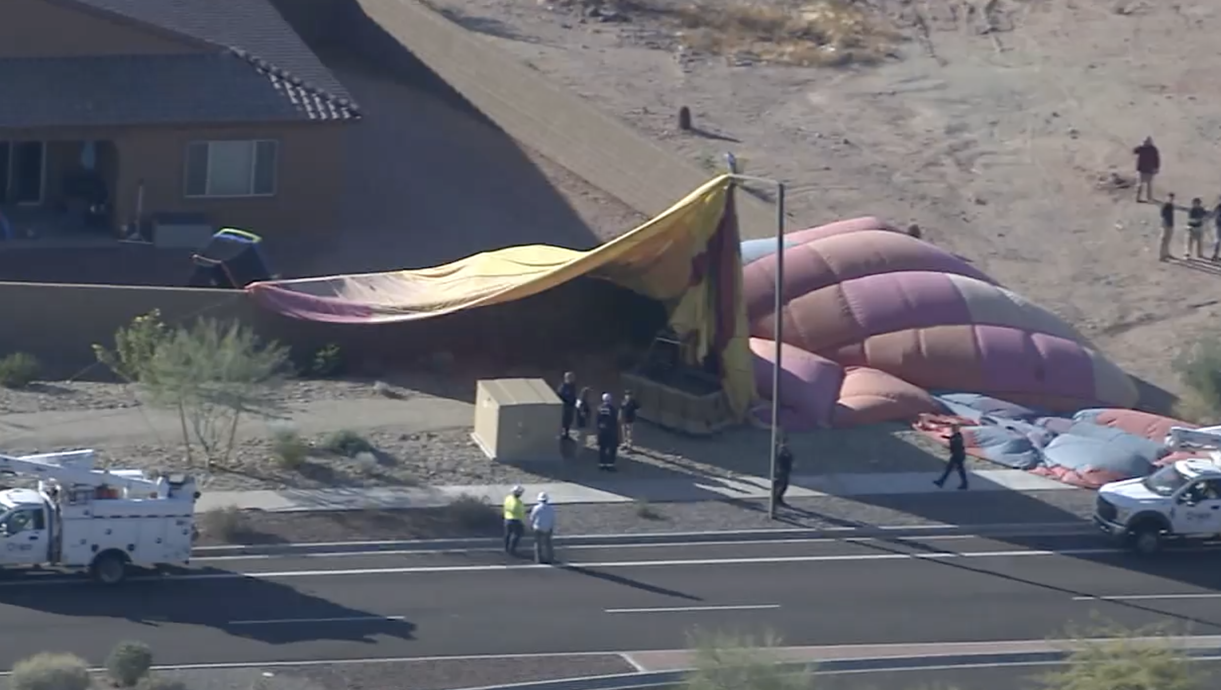 Hot air balloon landing.png