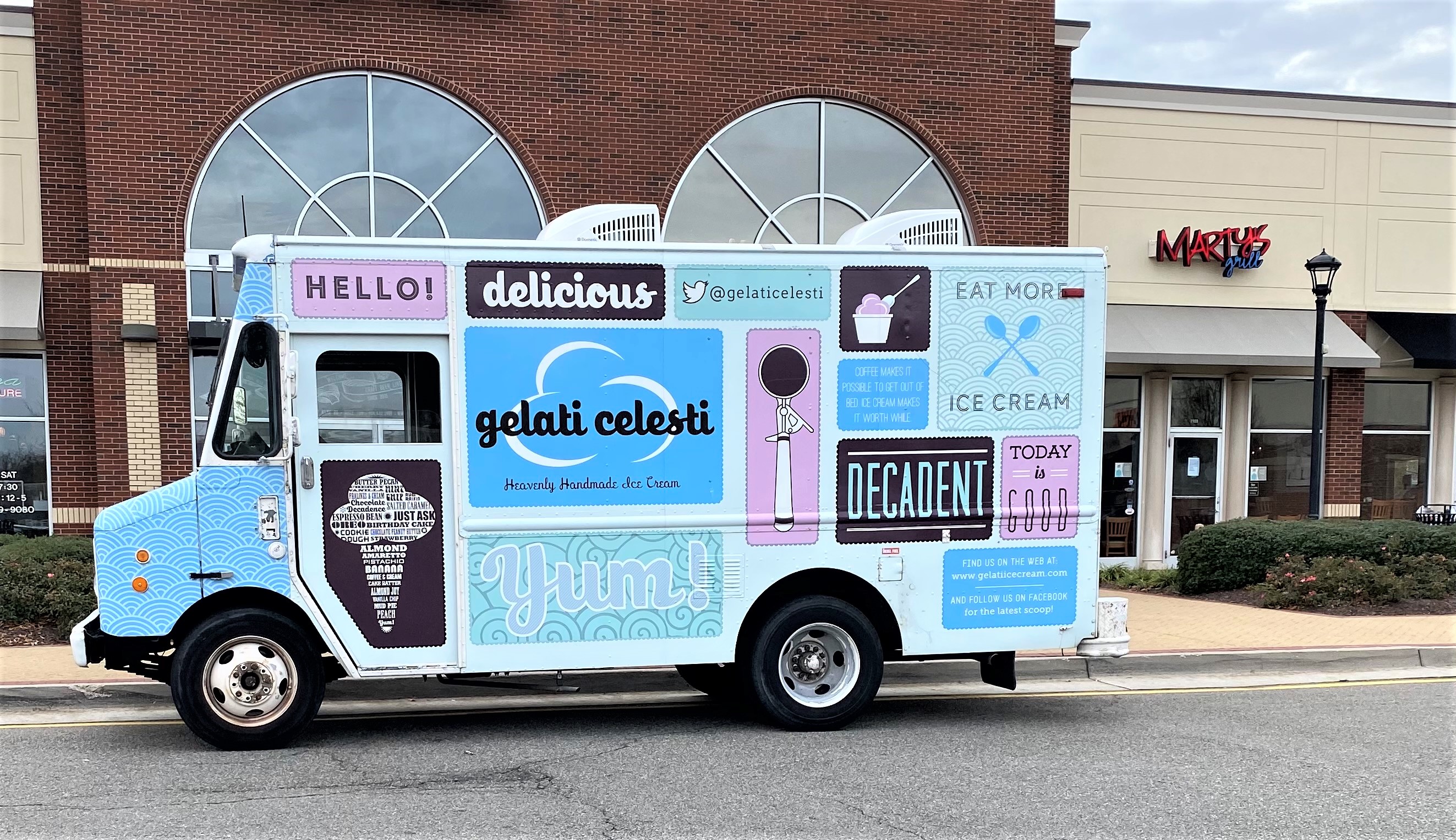 gelati celesti pop up with truck2.jpg