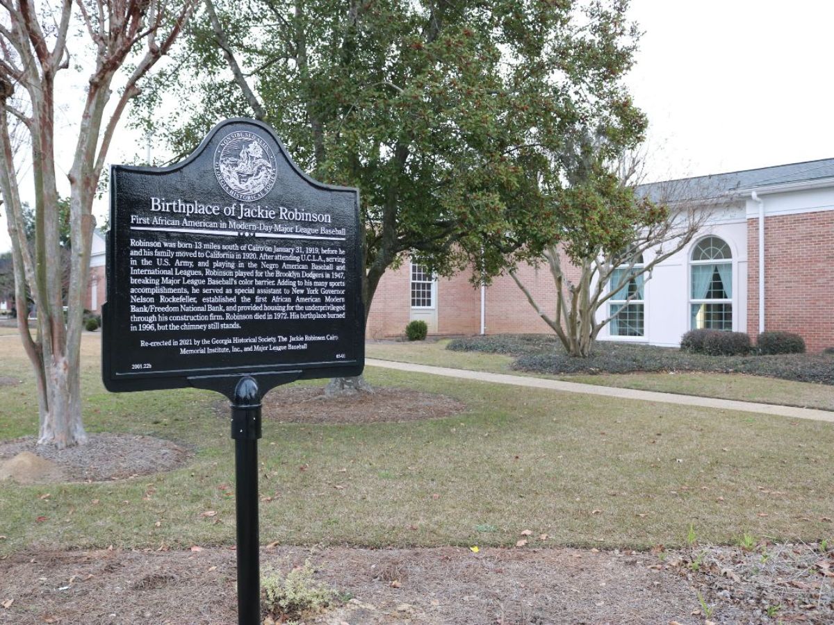 jackie robinson marker 1.jpg