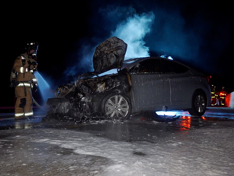 encinitas_fiery_crash2_022023.jpg