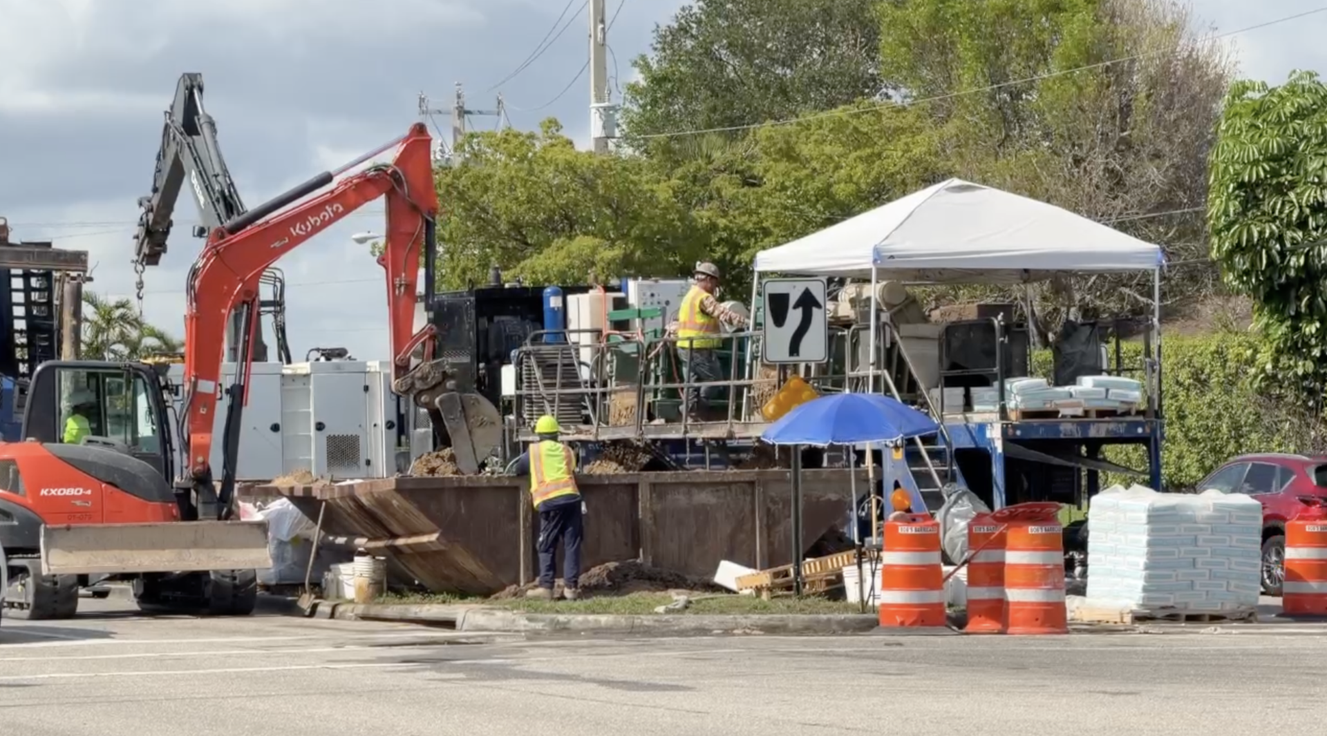 Yamato and Lyons construction