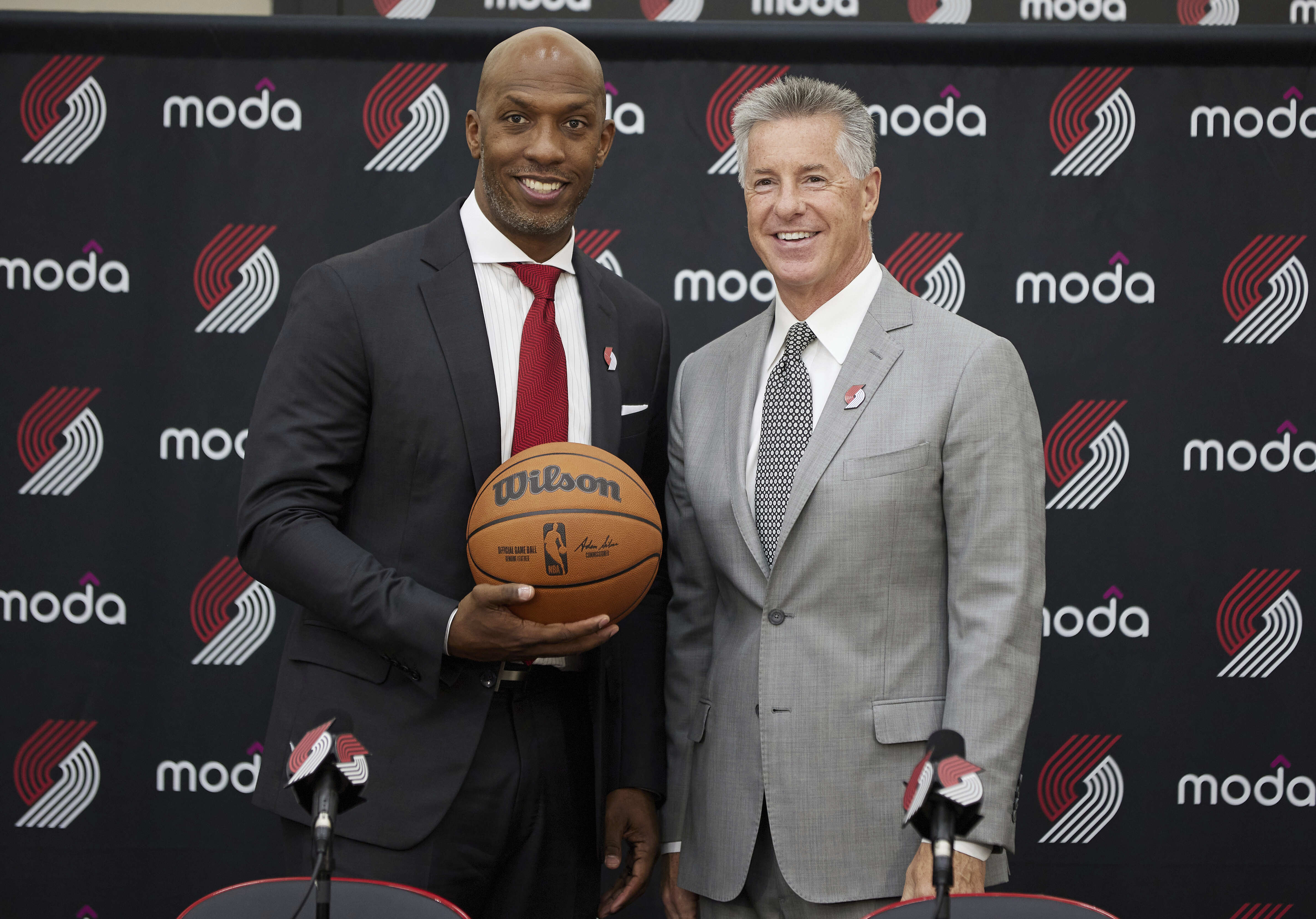 Blazers introduce Billups, 'stand by' hire amid criticism