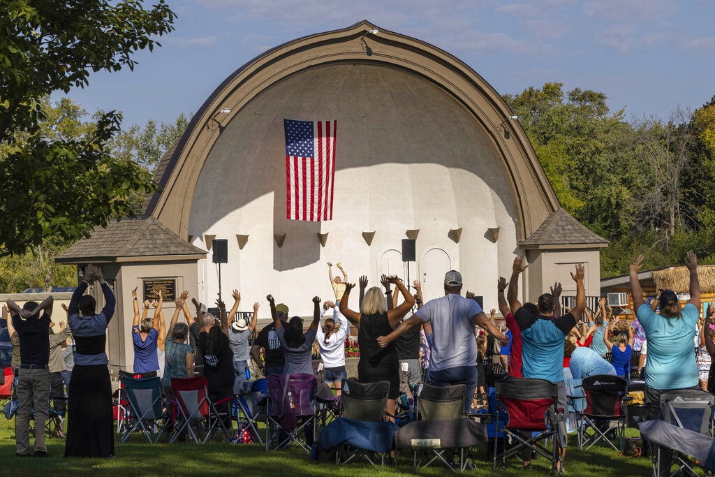 Virus Outbreak Chiropractors