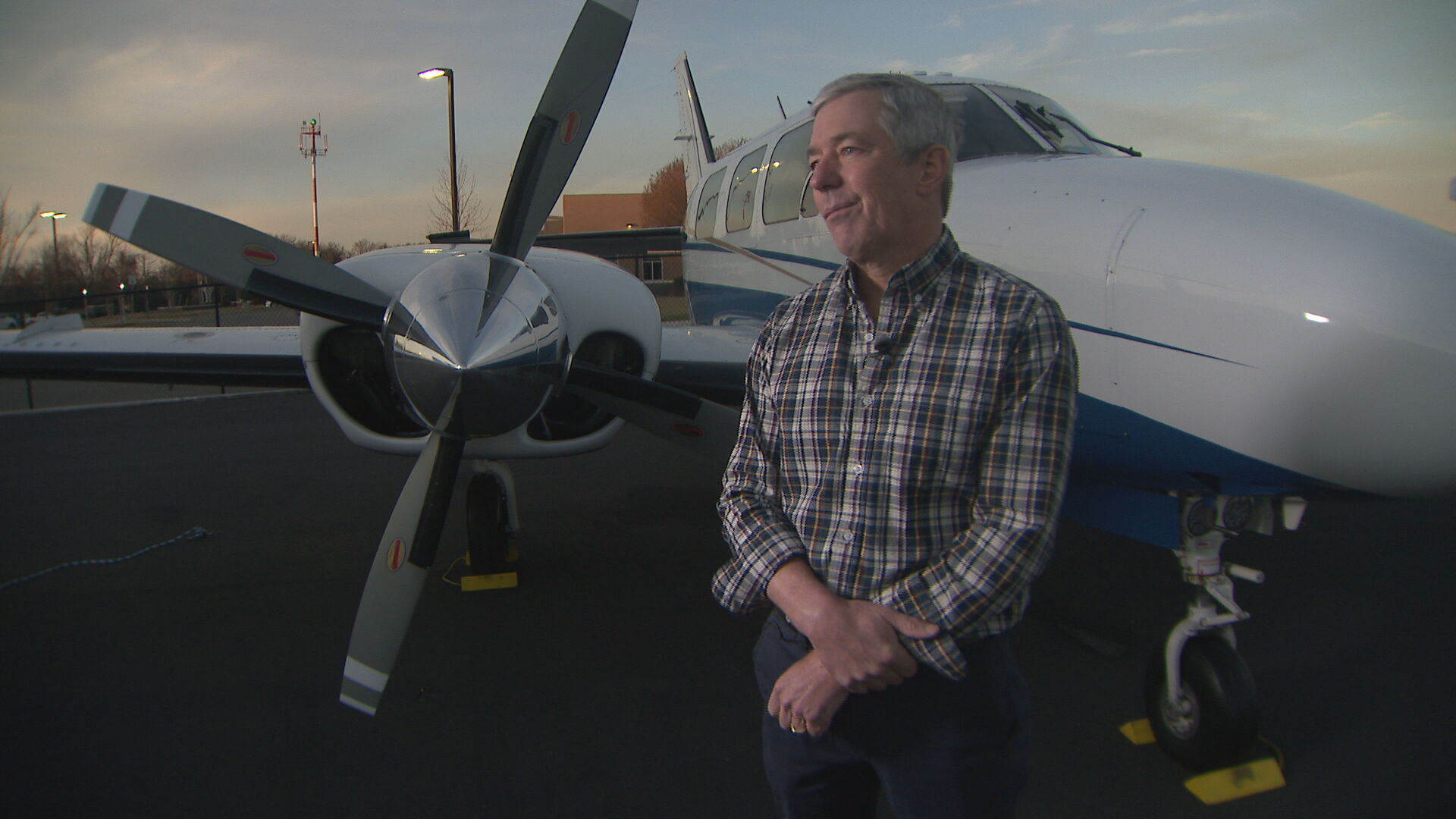 Commercial Airlines Pilot on D.C. Midair Collision_frame_45473.jpeg